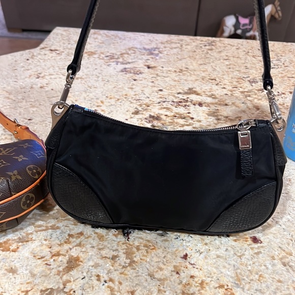 Prada beg - Picture 5 of 9